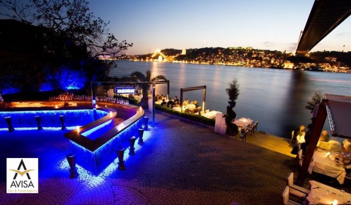 در سفر به استانبول به بهترین رستوران‌ها با نمای بسفور بروید