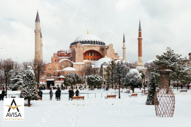  پیشنها‌های داغ و دلایلی برای انتخاب تور استانبول در زمستان