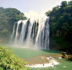معرفی جذاب‌ترین آبشارهای آسیا