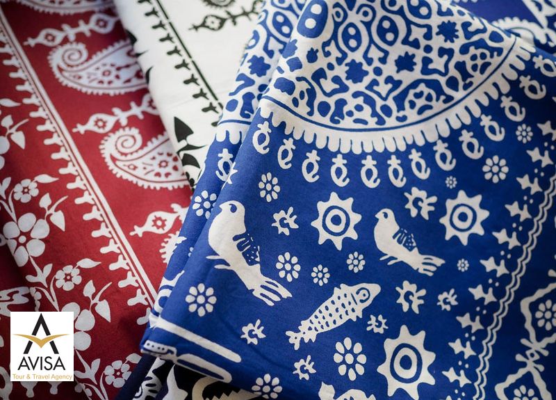 رومیزی‌های آبی سنتی