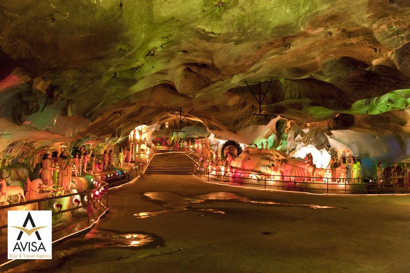 صخره‌نوردی در غارهای باتو