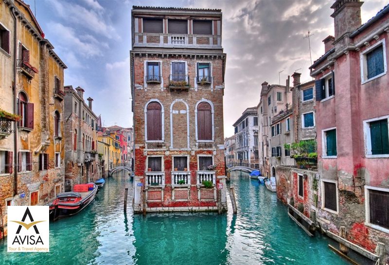ایتالیا، کانال‌های آبی ونیز