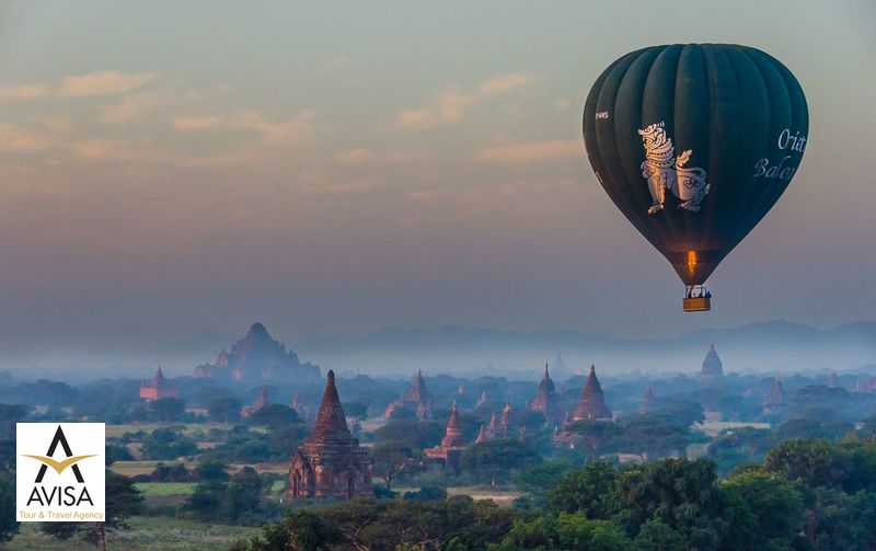 کامبوج، بالون سواری بر فراز آنگکور وات