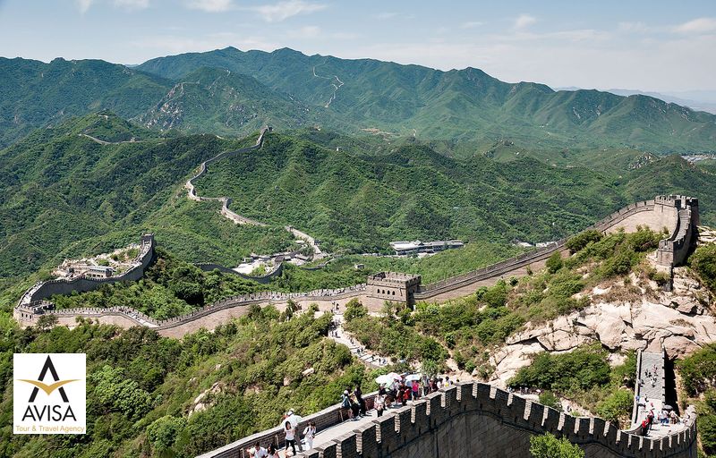 ۵- زیپلاین بر فراز دیوار بزرگ چین