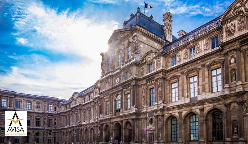 قصر موزه لوور، پاریس، فرانسه 